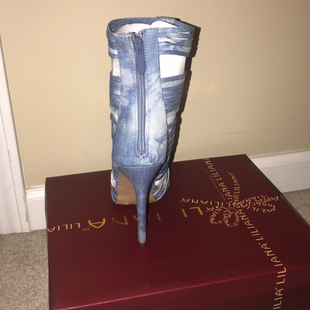High heel denim caged scandal - Picture 3 of 4